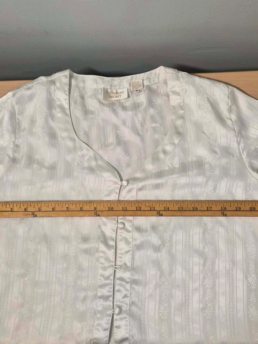 Victoria Secret Vintage 80s Gold Label Romantic Ivory Satin 2 Piece Pajama Set M - Picture 14 of 15
